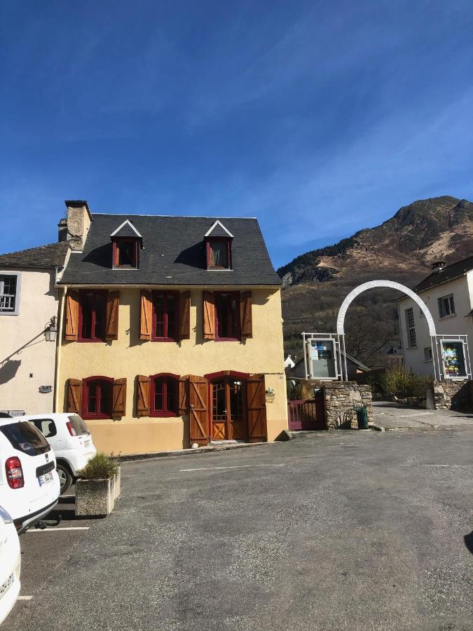 La Petite Maison Des Montagnes Luz-Saint-Sauveur Exteriör bild