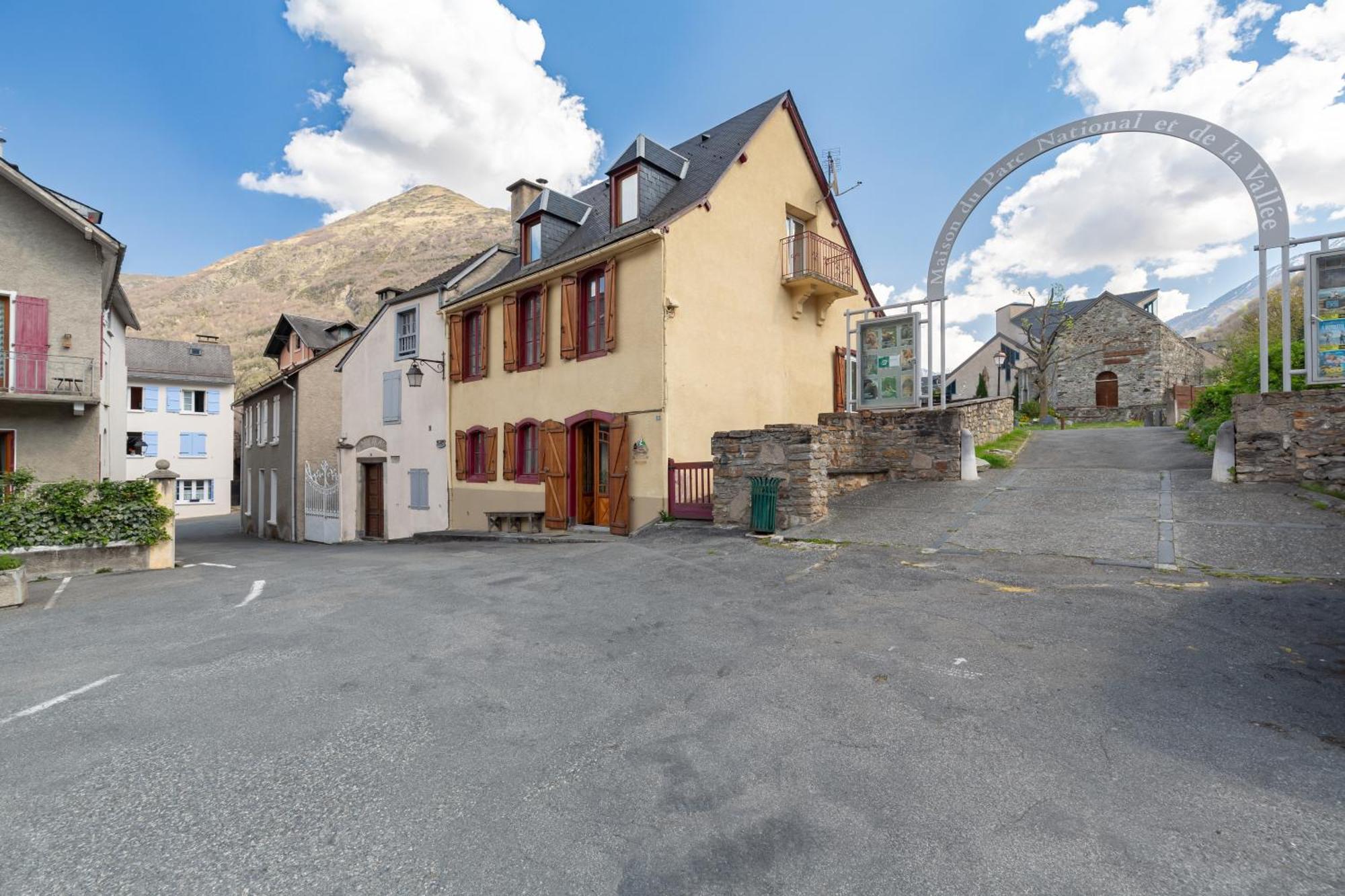 La Petite Maison Des Montagnes Luz-Saint-Sauveur Exteriör bild